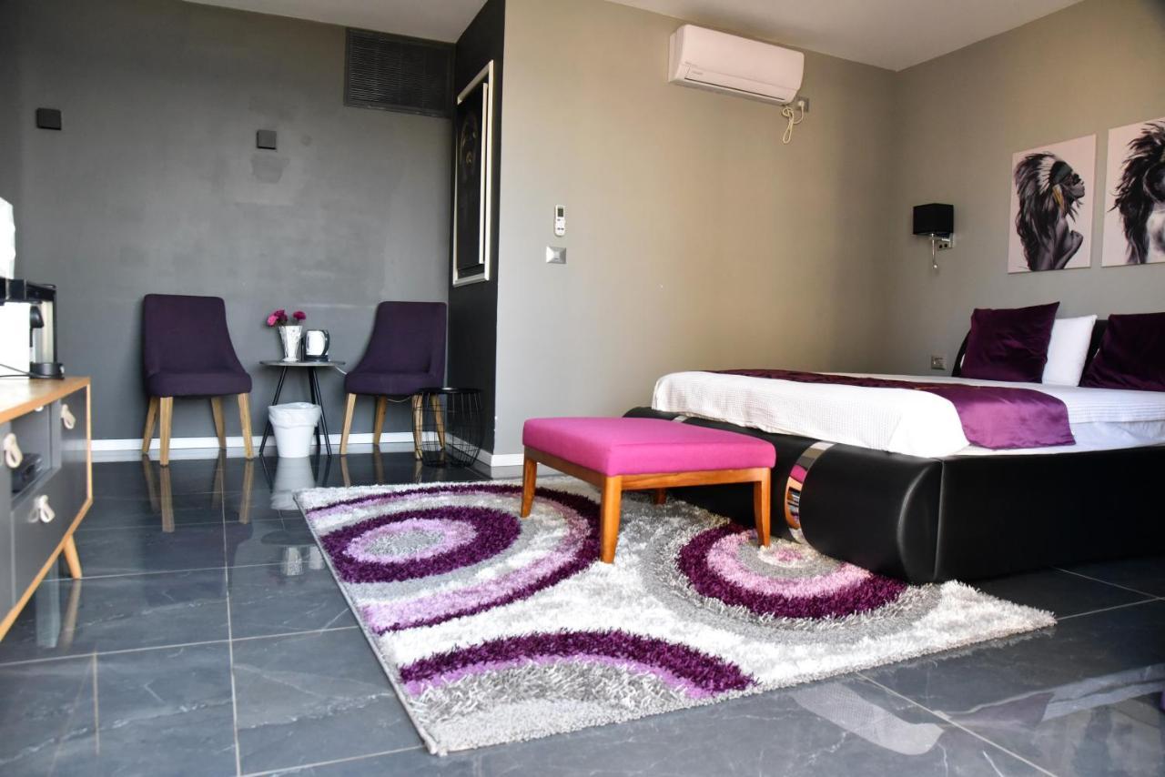 Penthouse Apartment On The Beach Bat Yam Bagian luar foto